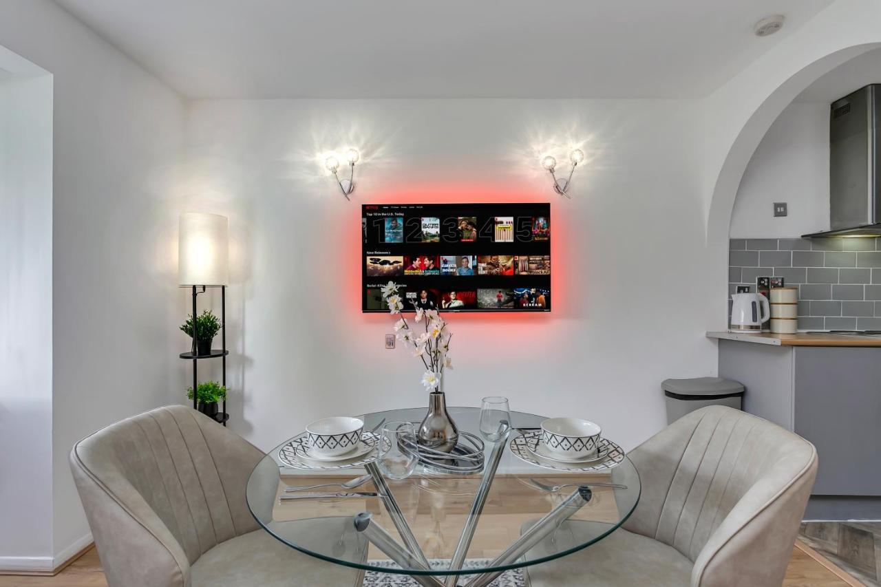 Aryas Apartments London Edgware Eksteriør billede